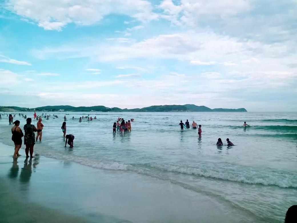 Apartamento Mob à 5 minutos da Praia do Forte dois quartos Cabo Frio Brasil